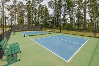 Keep the game going – pickleball courts with night lighting